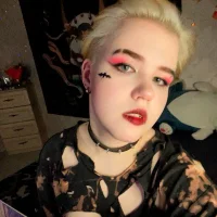 roxie_luna's Profile Pic