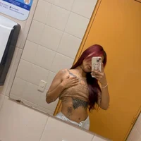 Alina_person Φωτ, Προφίλ