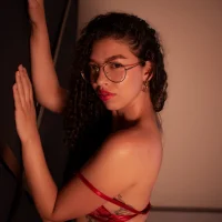 Gambar Profil emma_curls