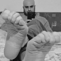 BAREFOOTSOLE99 Adlı Modelin Avatarı