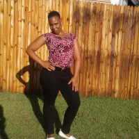 Sisilessthan1 profiképe