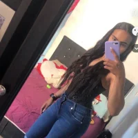 abrilmar's Profile Pic