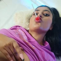 صورة الملف الشخصي لـ Sara_jon