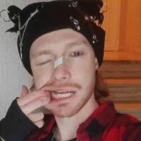 SkinnyAlex1312 model avatar