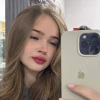 YeeMellendorf 头像图片