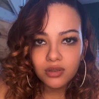 mixedfreckle23's Avatar Pic