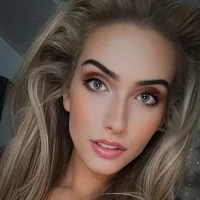 Slika avatara modela Dorinda_23X