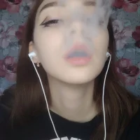 Safira_Kim's Profile Pic