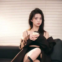 teacher-yiyi's Profile Pic