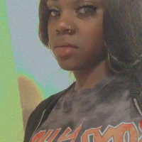 parischinas's Profile Pic