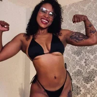 kelly_thomson's Avatar Pic