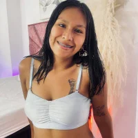 MayaFrequency webcam model