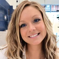 amandatheblondewife's Avatar Pic