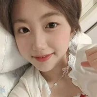 Luna_868's Profile Pic