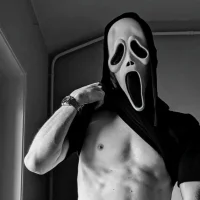 moji2626's Profile Pic