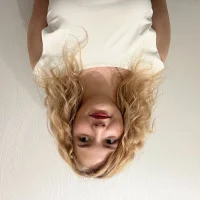 תמונת פרופיל של Adriana_Lu