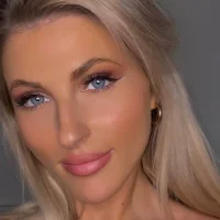 صورة الملف الشخصي لـ Ricarda_Wolf