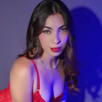 Mia_Parissi's Avatar Photo