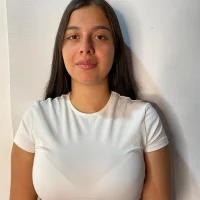 Reina_white's Profile Pic