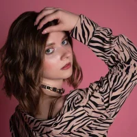 VickiHolt's Profile Pic