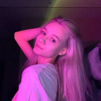 Zdjęcie profilowe modela AgonyDolphin