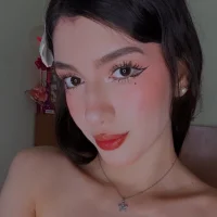 Emily-hottson