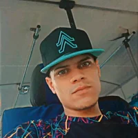Manuelmou's Profile Pic
