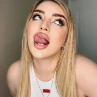 Seama23's Profile Pic