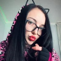 EmmaFlirtyS's Profile Pic