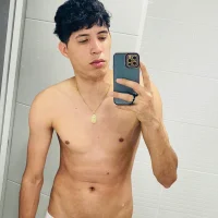 theyemi's Profile Pic