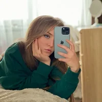 AnnyFourse's Profile Pic