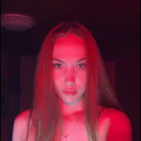 AdahThomasson's Avatar Pic