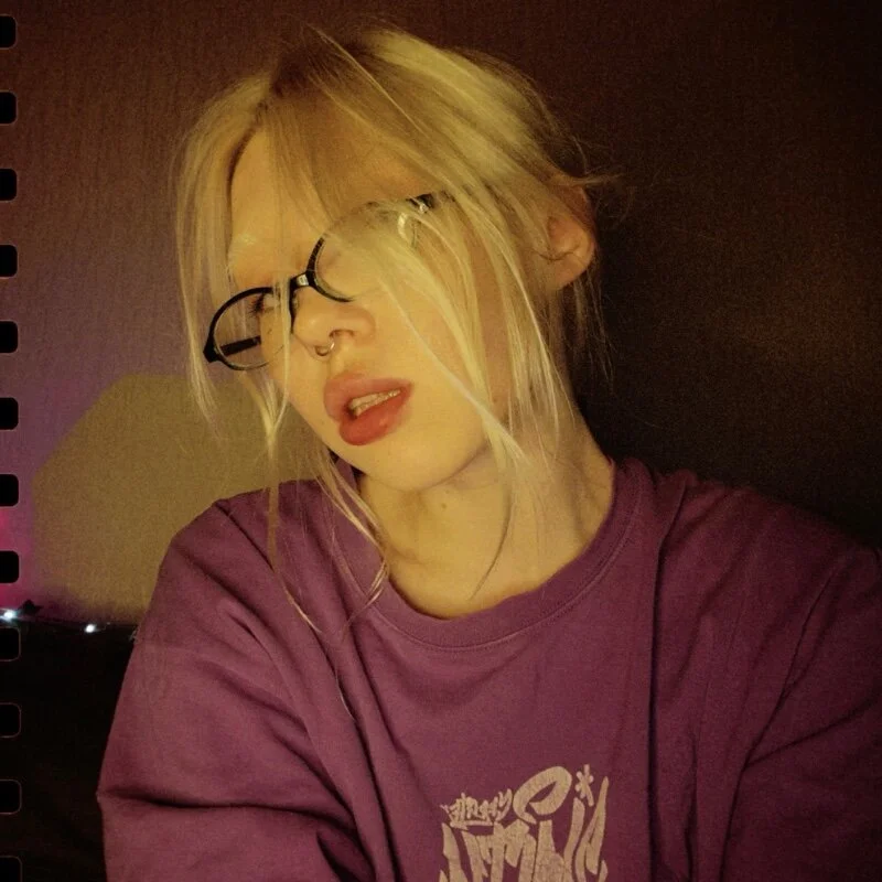 hellomolly profile photo