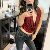 Midnightrosexo 的个人资料图片