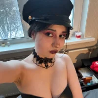 Lyra_Skye_