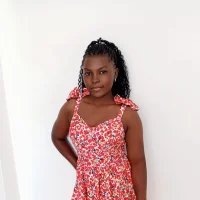 Cece_02 Φωτ, Προφίλ