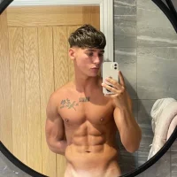 naughtyboy0124's Avatar Pic