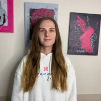 LindaSimf's Profile Pic