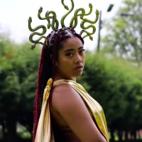 Ebony-Goddess19 Adlı Modelin Avatarı