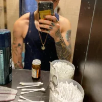 emoboy34's Profile Pic