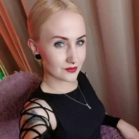 Gambar Profil AminaReyes