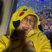 AngelsFace420 Φωτ, Προφίλ