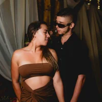 Профилна снимка на AddictiveCouple1