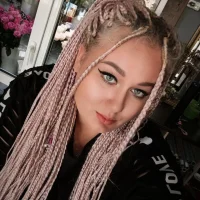 Mirabel_'s Profile Pic