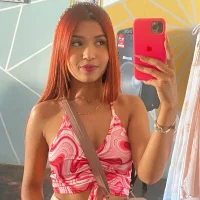 queen_scarlet's Profile Pic