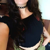 hornybabe2323's Profile Pic