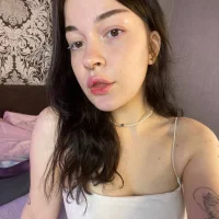 HappinessMia's Profile Pic