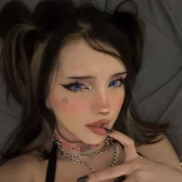Melissa_cum 的个人资料图  片