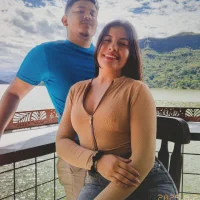 Sexxyy_Couple_'s Avatar Pic