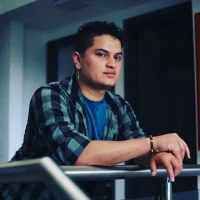Simons_Whith's Profile Pic